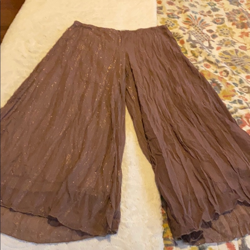Women’s wide leg Capri pants dressy